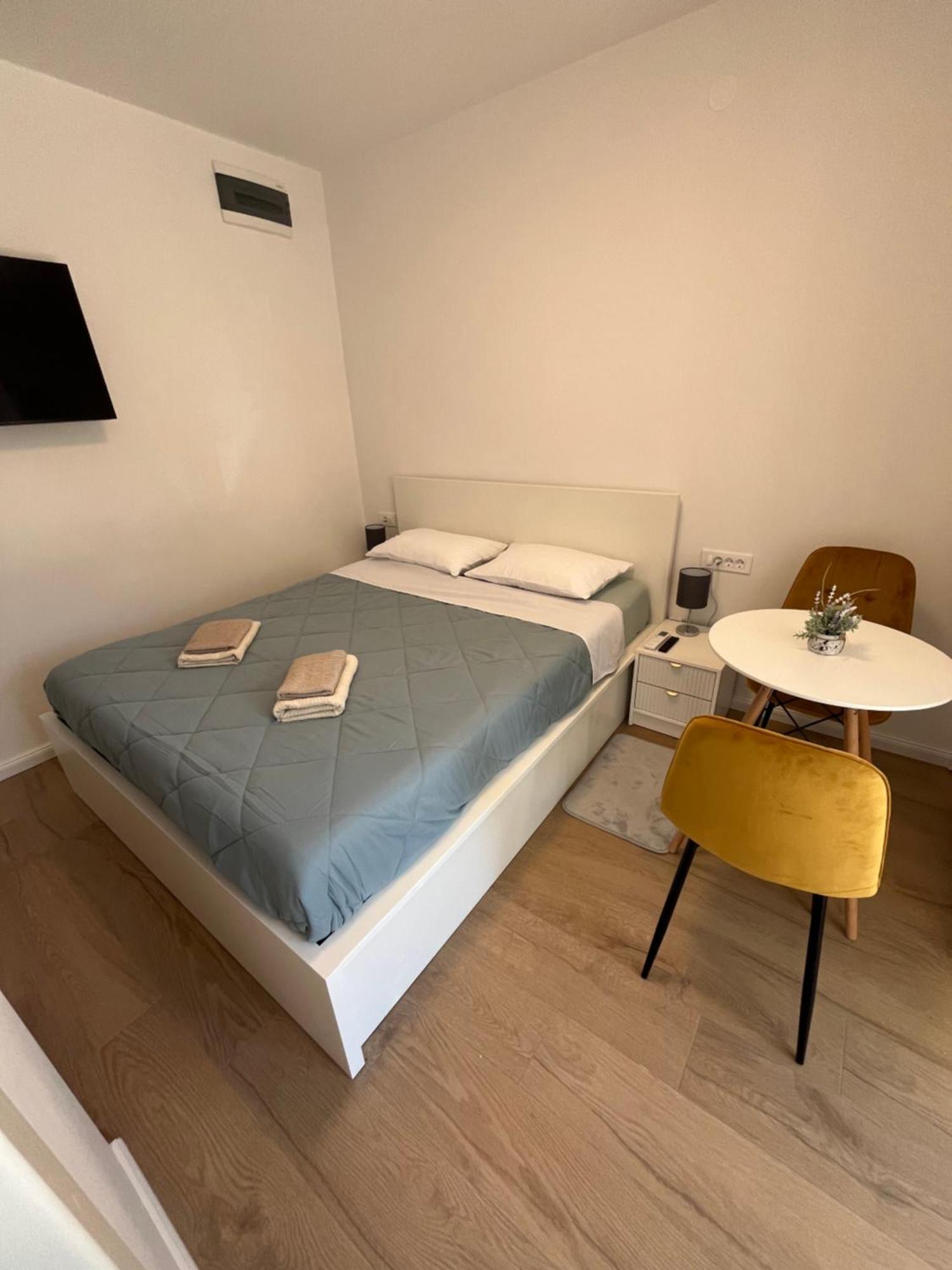 Green oasis for Two, 30 meters from sea  Leilighet Zadar Eksteriør bilde